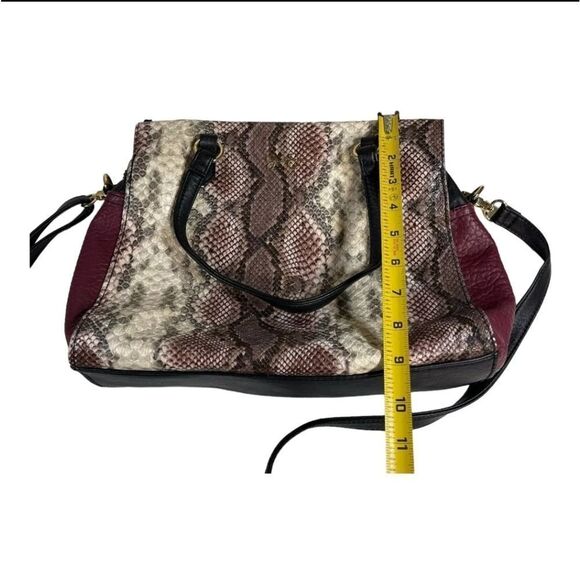 Jessica Simpson Faux Leather Snakeskin Design Handbag wRemoveable Shoulder Strap - Picture 11 of 12